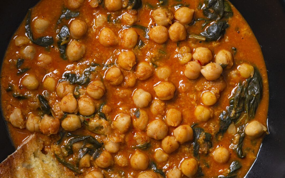 Garbanzos con Espinacas (Moorish-Style Chickpea and Spinach Stew)