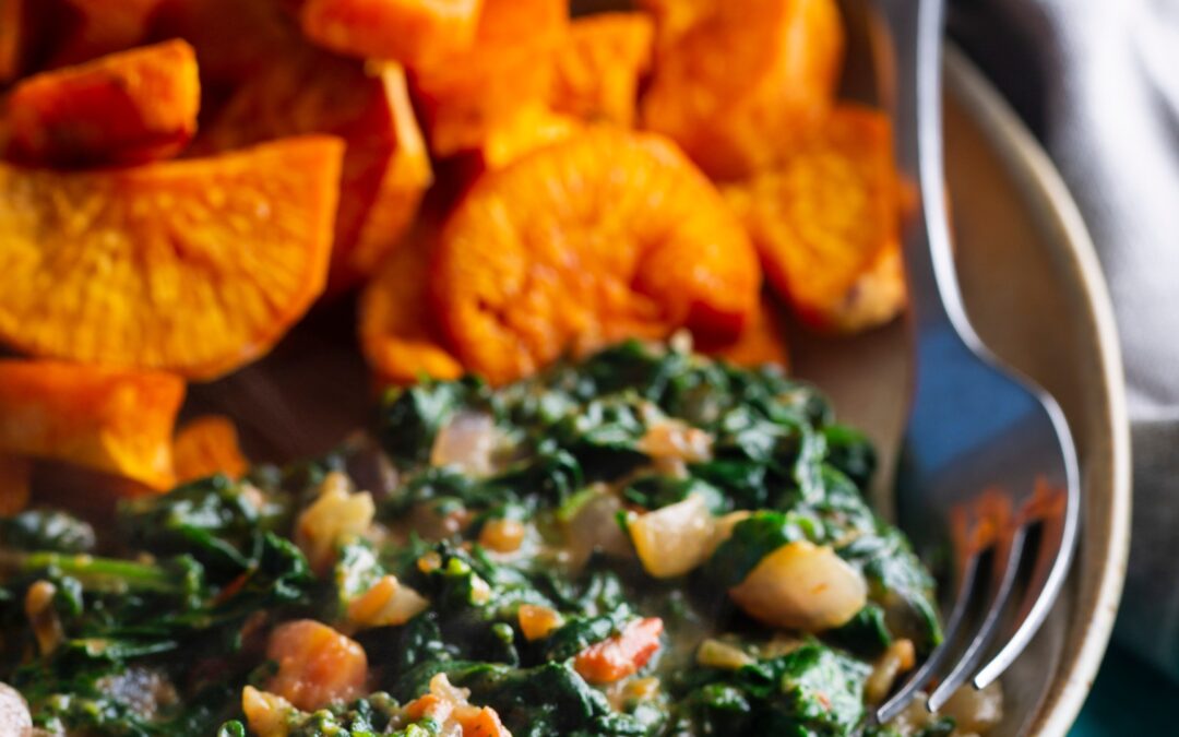 Apoth Njugu (Jute Mallow with Peanut Butter)